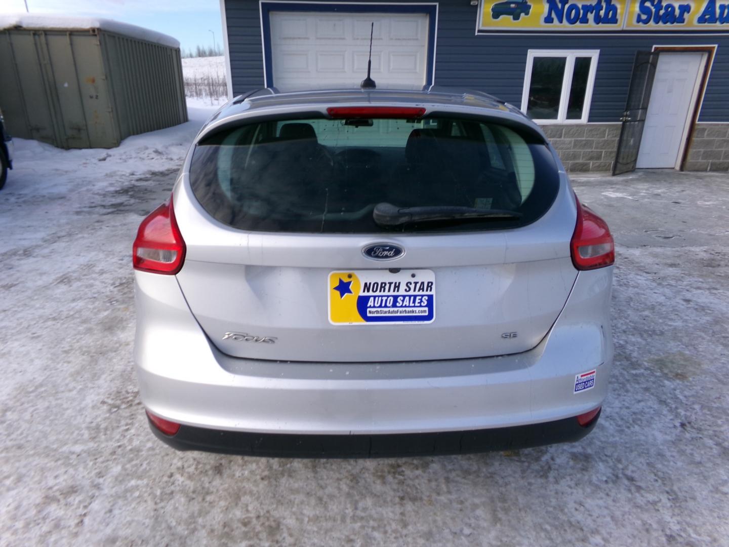 2017 Silver Ford Focus SE Hatch (1FADP3K26HL) with an 2.0L L4 DOHC 16V engine, located at 2630 Philips Field Rd., Fairbanks, AK, 99709, (907) 458-0593, 64.848068, -147.780609 - Photo#3